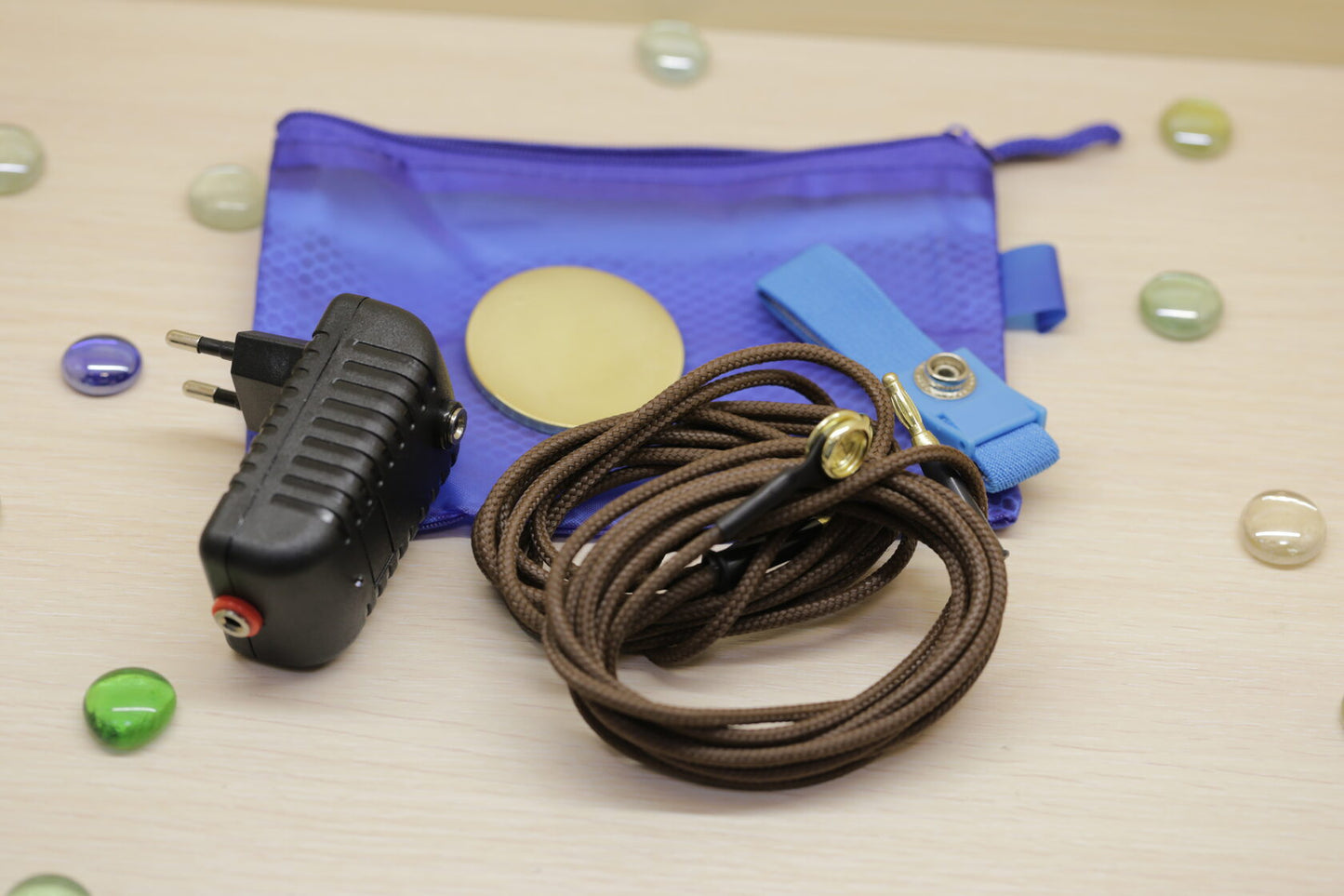 ELVITA - GERÄT ZUM AUSGLEICH AN FREIEN ELEKTRONEN